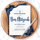 Bar Mitzvah Modern Simple Navy Blue Agate Script Einladung<br><div class="desc">Seien Sie stolz, freuen Sie sich und präsentieren Sie diesen Meilenstein Ihres Lieblings-Bar Mitzvah! Versenden Sie diese coole, einzigartige, moderne, personalisierte Einladung für eine Veranstaltung, an die Sie sich erinnern können. Navy Schrift Typografie und Star of David überlagern einfache, weiße Hintergrund mit Stahlblau-Age akzentriert mit Imitaten silbernen Adern. Personalisieren Sie...</div>