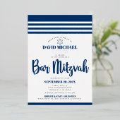 Bar Mitzvah Modern Tallit Navy Script Real Silver Folieneinladung (Stehend vorne)