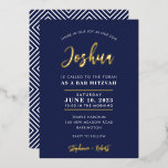 BAR MITZVAH Modernes Kalligraphiegold Folieneinladung<br><div class="desc">von kat massard Anspruchsvolle Einladung mit "glänzender Goldfolie" für die MITZVAH Feier Ihres Kindes. Einfach die Vorlage selbst aktualisieren E-Mail-Adresse für passende Elemente und alternative Farbschemas - kat@simplysweetpaperie.com</div>