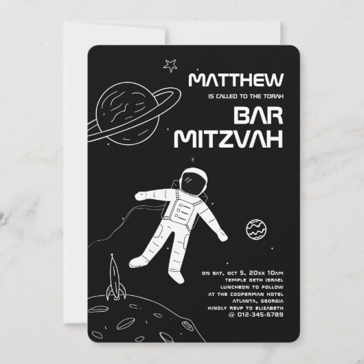 Bar Mitzvah Schwarz und Weiß Moderner Astronaut Einladung (Vorderseite)