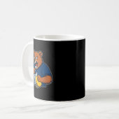 Bär reibt Käse lustig Kaffeetasse (Vorderseite Links)