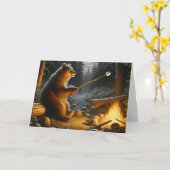 Bär Roasting a Marshmallow über Campfire Karte (Gelbe Blume)