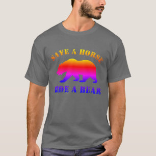Bär Stolz Rette Ein Pferd Reite Einen Bären T-Shirt
