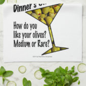 BAR TOWELS Dinner! Oliven? Mittel oder selten? Handtuch (Gefaltet)
