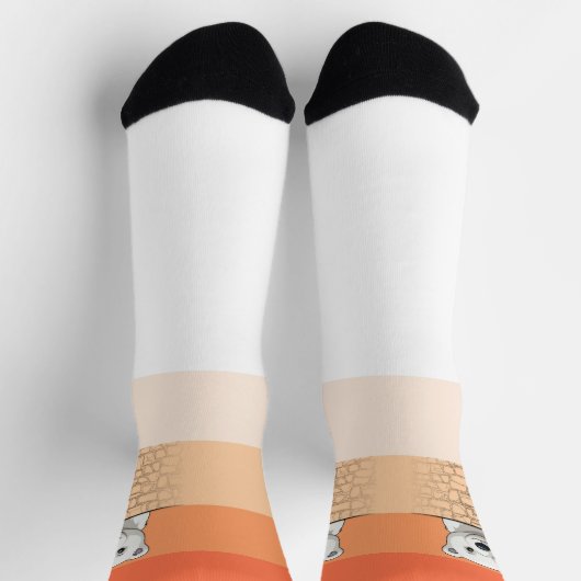 Bär über die Wand schauend, Flammen einer Kerze Socken (Oben)