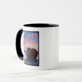 Bär und Cub - Glacier National Park, MT Tasse (Vorderseite Links)