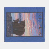 Bär und CUB - Sitka, Alaska Fleecedecke (Vorderseite (Horizontal))