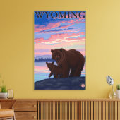 Bär und CubWyomingVintage Travel Poster Leinwanddruck (Insitu (Wohnzimmer))