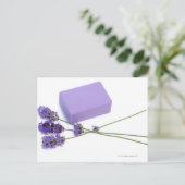 Bar von Lavendelseife aus 100% natürlichen Ölen Postkarte (Stehend Vorderseite)