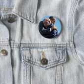 Barack Obama & John Lewis Hugging Button (Beispiel)