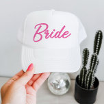 BARB Pink Malibu Puppe Themed Bride Bachelorette Truckerkappe<br><div class="desc">Dieser Bachelorette-LKW mit einem Malibu Puppen-inspirierten Schriftart ist ein perfektes Bachelorette Wochenendgeschenk. Pair mit der "babe" Option für einen zusammenhängenden Look. 💜 FARBEN SIND GEEIGNET! Klicken Sie auf 'Design bearbeiten',  um die Farben zu ändern.</div>