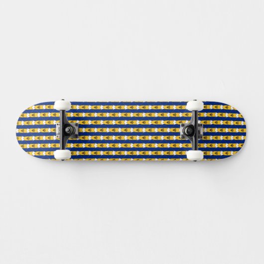 Barbados Flag Farben Herz Muster Patriotisch Skateboard (Horizontal)
