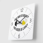 Barbell vs Bier Quadratische Wanduhr (Winkel)