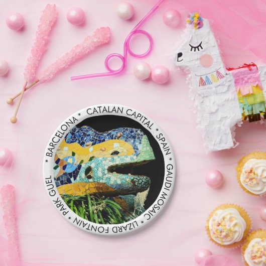 Barcelona, Gaudi - Lizard, Spanien (Abendessen im  Pappteller (Party)