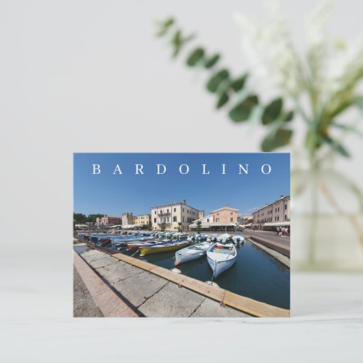 Bardolino Boote im Hafen Blick Postkarte (Stehend Vorderseite)