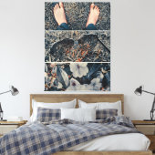 Bare Füße, Sonnenbrille und Blume auf dem Graskohl Leinwanddruck (Insitu (Schlafzimmer))