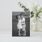 Barefoot 1st Kiss Postkarte (Stehend Vorderseite)