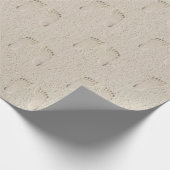 Barefoot Prints in Beach Sand Geschenkpapier (Ecke)