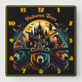 Bären feiern Halloween unter einem unschönen Himme Quadratische Wanduhr (Vorderseite)