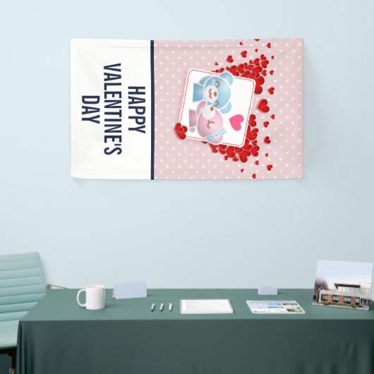 Bären küssen mit dem Valentinischen Roten Herz Banner (Messeveranstaltung)