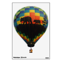 Bären und Adler-Silhouette-Heißluft-Ballon