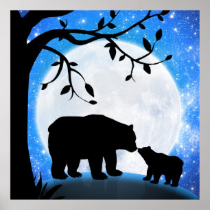 Bärenjunge und Mama-Mond-Silhouette unter den Ster Poster