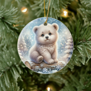 Bärenjunges im Winterwald Keramik Ornament