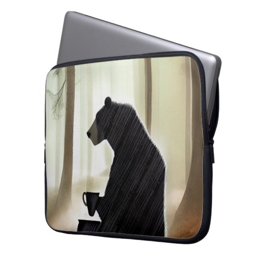 Bärenkaffee im Wald Laptopschutzhülle (Vorderseite Links)