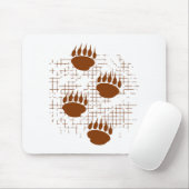 Bärenkuppenstücke auf gerötetem Hintergrund Mousepad (Mit Mouse)