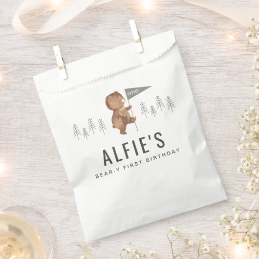 Bärenwald zum ersten Geburtstag Geschenktütchen (Ausgeschnitten)