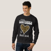 Barkeeper zu sein ist Herzarbeit Liebe Leopard V-D Sweatshirt (Vorne ganz)