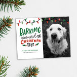 Barken um den Weihnachtsbaum Dog Weihnachten<br><div class="desc">Erleben Sie die Weihnachtslust aus Ihrer Furry mit der Weihnachtsbaum-Weihnachtskarte. Personalisieren Sie mit Ihrem Foto und Urlaub Gruß.</div>