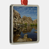 Barker Dam Reflection bei Joshua Tree I Ornament Aus Metall (Rechts)