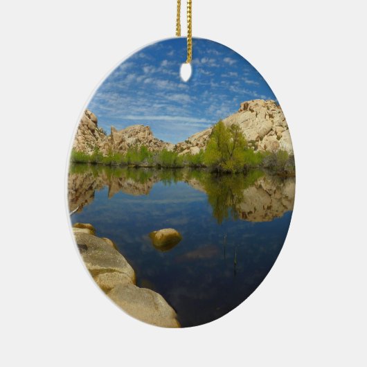 Barker Dam Reflection bei Joshua Tree II Keramik Ornament (Rechts)