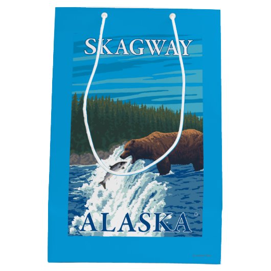 Bärn-Fischen im Fluss- Skagway, Alaska Mittlere Geschenktüte (Rückseite)