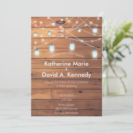 Barn Wedding Wall Mason Jar String Light Einladung (Stehend Vorderseite)