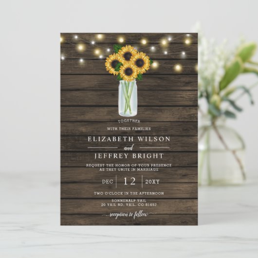 Barn Wood String Lights Sonnenblumen Hochzeit Einladung (Stehend Vorderseite)