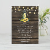 Barn Wood String Lights Sonnenblumen LaternenWeddi Einladung (Stehend Vorderseite)