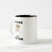 Bärn-zukünftiger Doktor Tshirts und Geschenke Zweifarbige Tasse (Vorderseite Links)