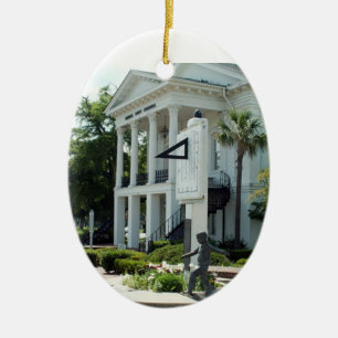 Barnwell Gericht und Sundial Keramik Ornament
