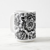 Barockblumenmuster auf schwarz-weiß kaffeetasse (Vorderseite Links)