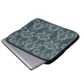 Barockblumenmuster. Klassischer Blumenschmuck. v Laptopschutzhülle (Vorne Knopf)