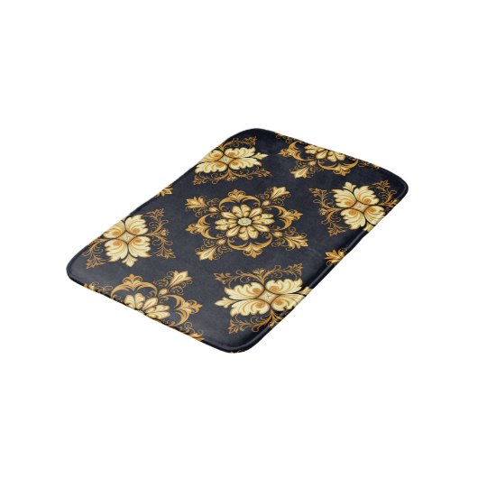 "Barockes Ornament-Muster in Gold und Schwarz" Dec Badematte (Schrägansicht)