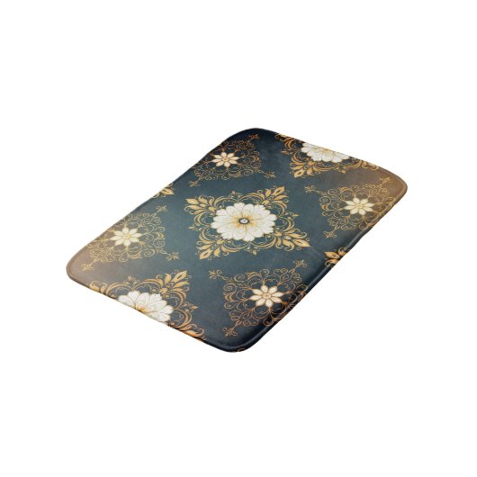 "Barockes Ornament-Muster in Gold und Schwarz" Dec Badematte (Schrägansicht)