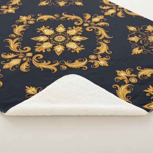 "Barockes Ornament-Muster in Gold und Schwarz" Sherpadecke (3/4)