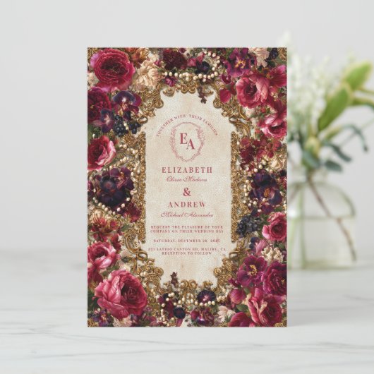 Baroque Berry und Burgund Blumenhochzeit Einladung (Stehend Vorderseite)