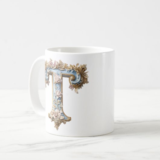 Baroque Initial 'T' Tasse für eine Kaffeeprinzessi (Vorderseite Links)