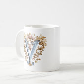 Baroque Initial 'V' Tasse für eine Kaffeeprinzessi (Vorderseite Links)