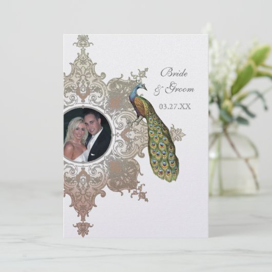 Baroque Peacock Wedding Einladung - Mocha Tan (Stehend Vorderseite)