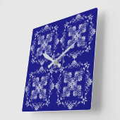 Baroque style pattern.Christmas motif. Quadratische Wanduhr (Winkel)